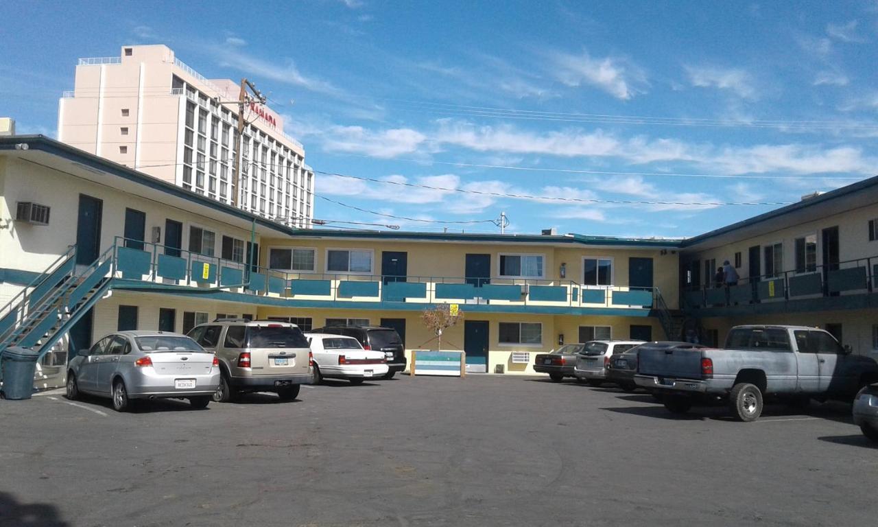 The Reno 8 Motel Экстерьер фото